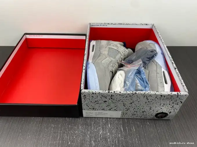 Retro AJ4-1043505 Georgetown (PE) Jordan 4 0511